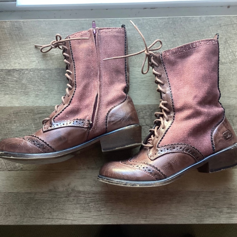 dirty laundry oxblood paxton denim boots Size 7 Lace Up Heeled Plaid Lining